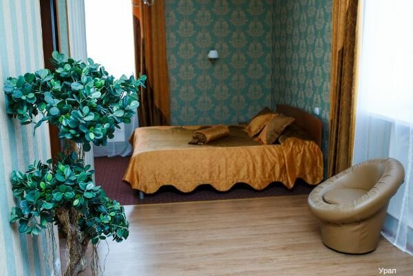 Гостиница Урал Шадринск-166