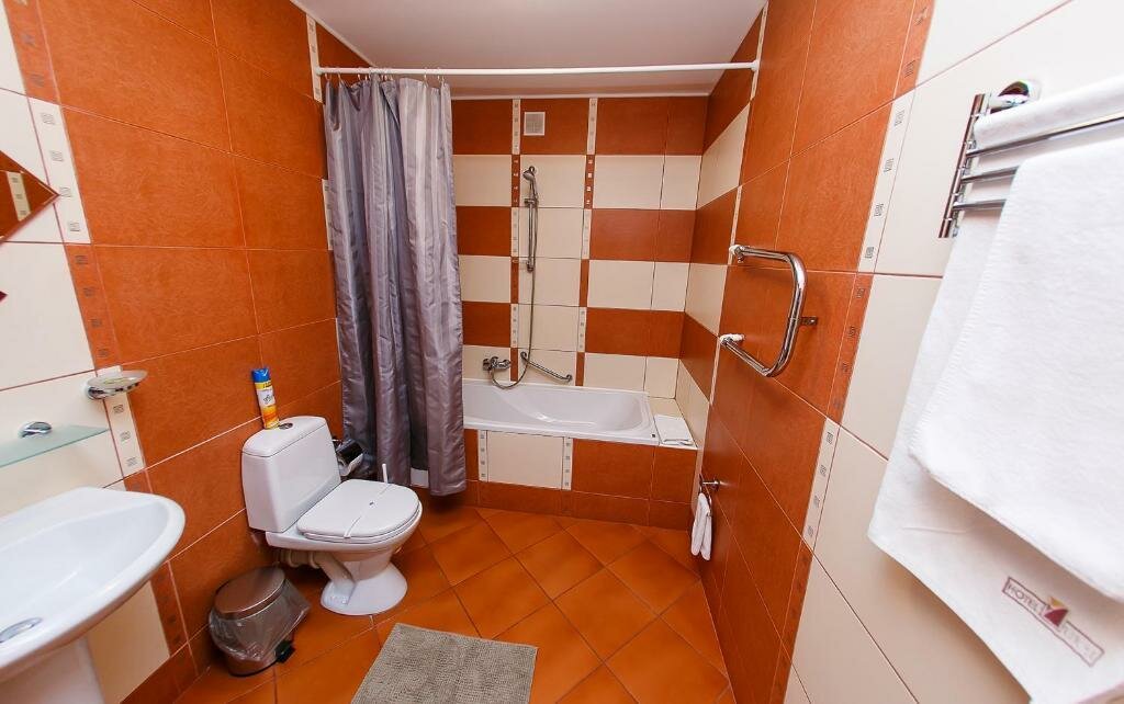 Гостиница Урал Шадринск-77