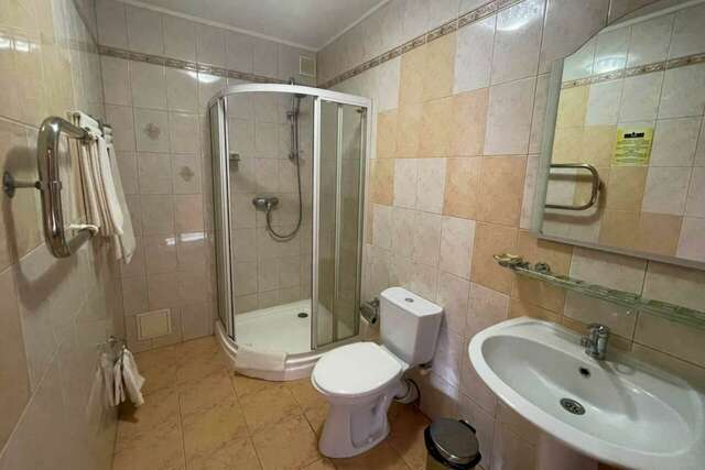 Гостиница Урал Шадринск-147