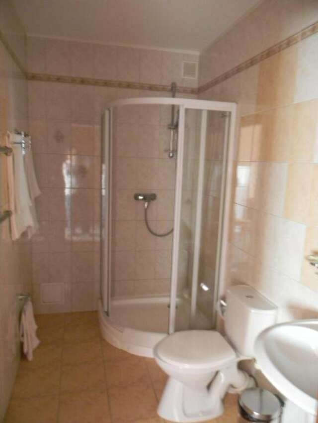 Гостиница Урал Шадринск-136