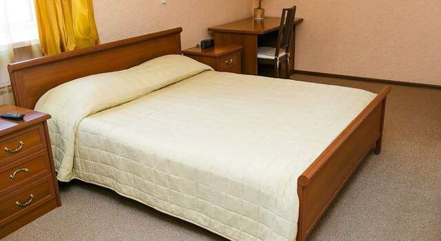 Гостиница Урал Шадринск-77